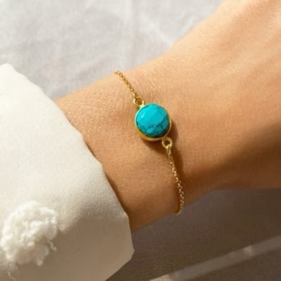 STELLA & DOT • Turquoise Stone Bracelet - Picture 1 of 5